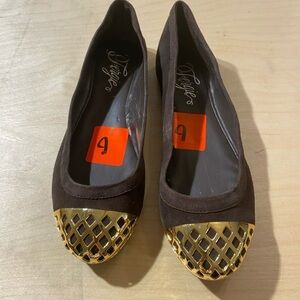Fergie Flats Size 9 (JK)